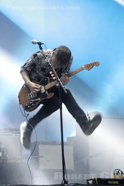 FRANZ FERDINAND - 2013-08-23 - SAINT CLOUD - Domaine National - Grande Scene - 